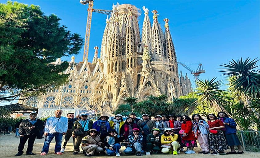 Tây Ban Nha – Barcelona & Sagrada Familia
